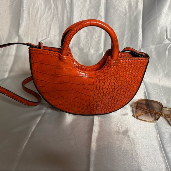 Croc-Embossed Orange Handbag - Picture 3 of 9